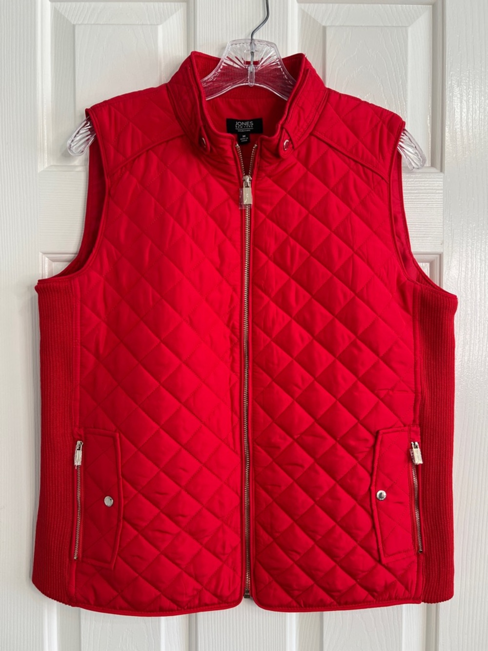 NWT Jones NY rouge red quilted vest women’s size medium